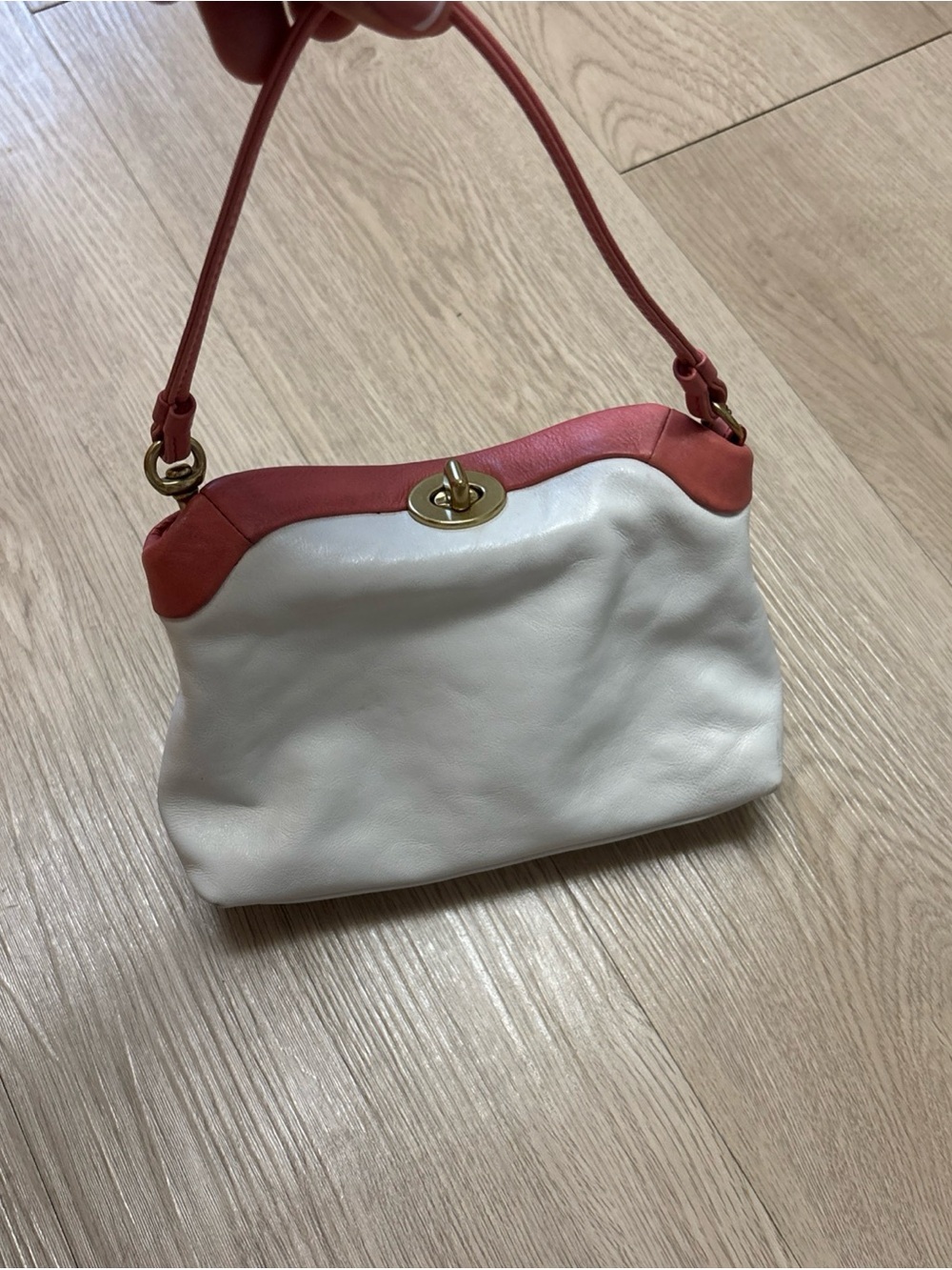 Rare coach Two-Tone White and Coral Leather mini bag wristle